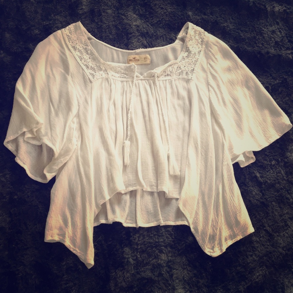 White short sleeve top